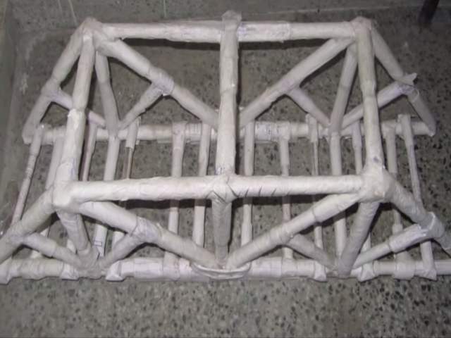 Prototyp papierowego mostu