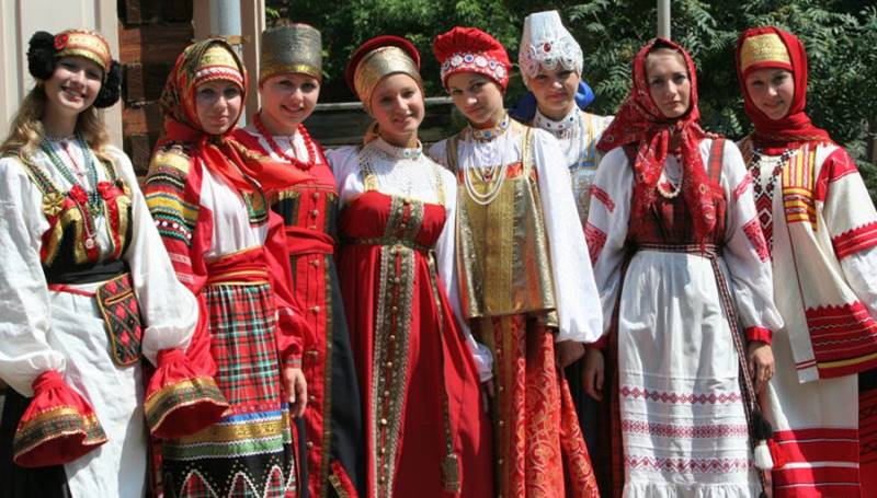 tradycje ludowe suknie ślubne rusi